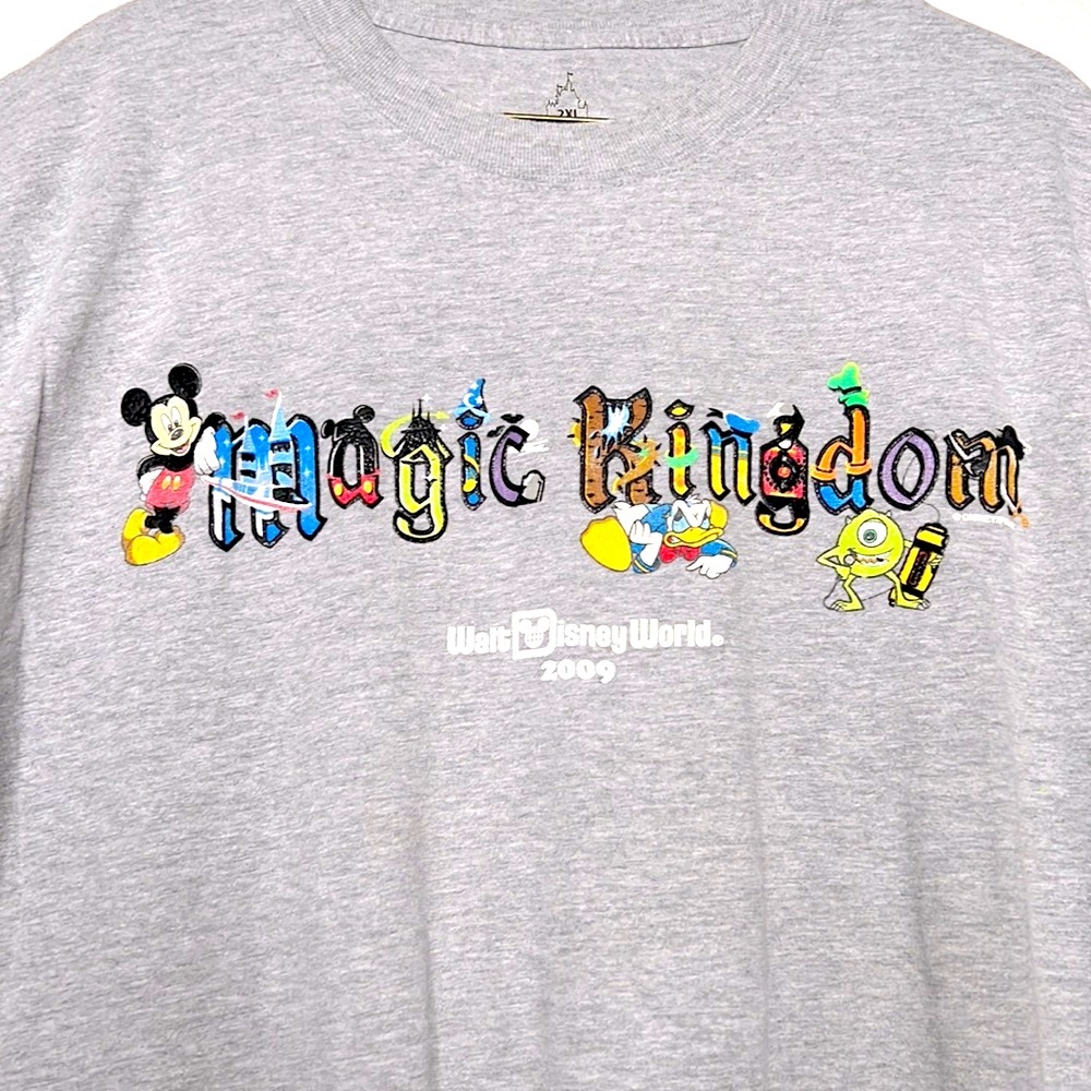 Vintage Disney Magic Kingdom shirt